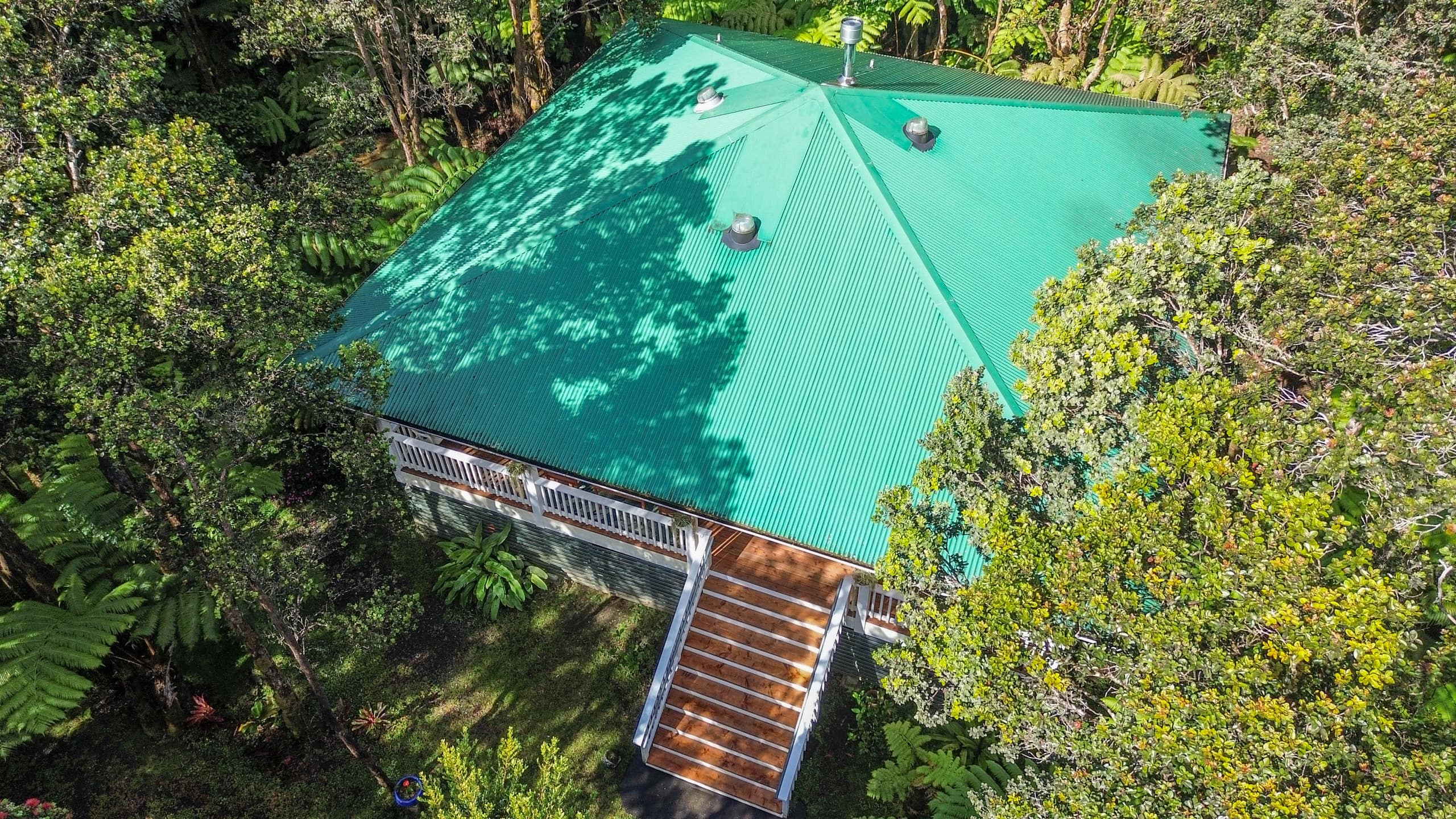 Home in Volcano · ★4.92 · 2 bedrooms · 2 beds · 1.5 baths - Image 30