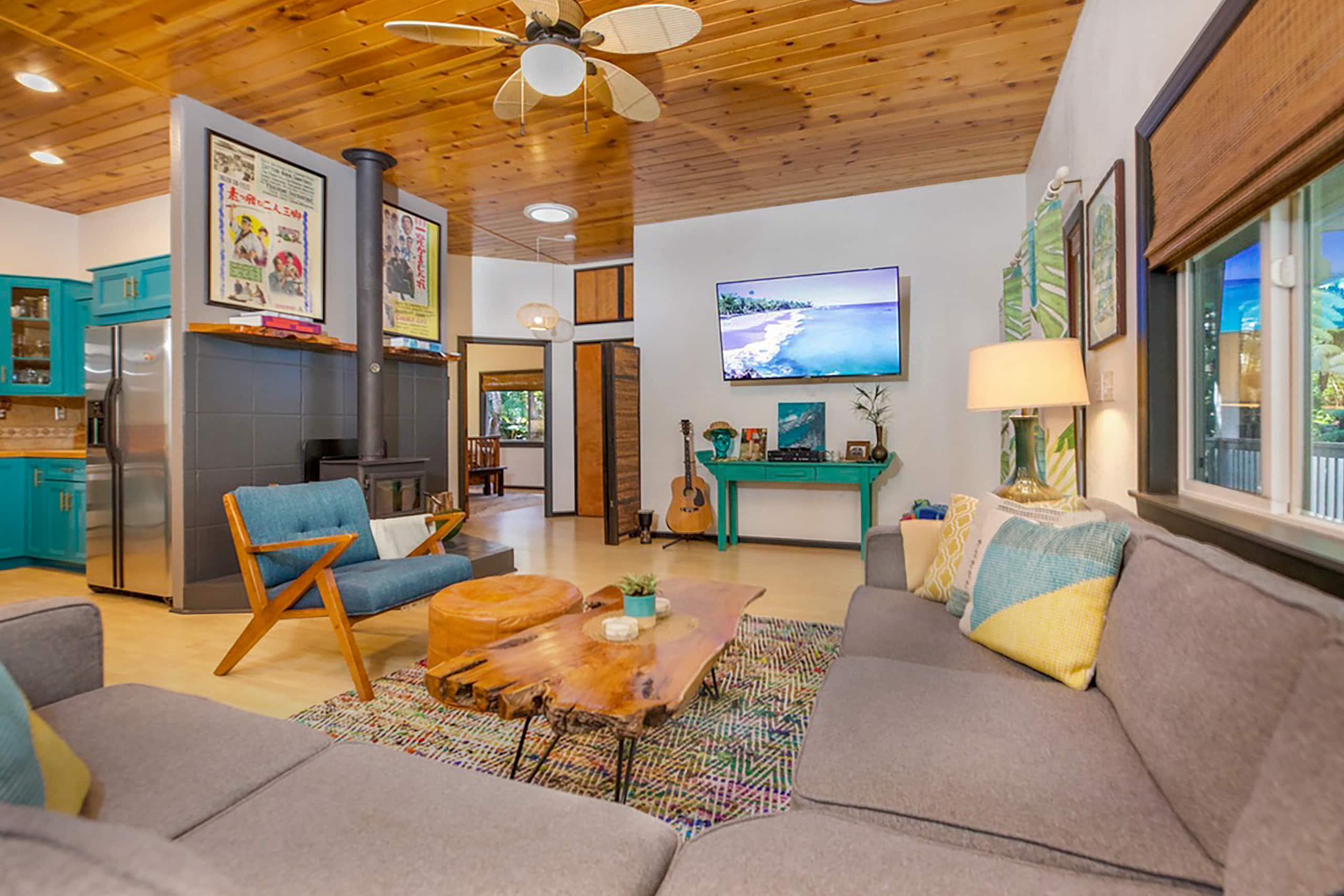 Home in Volcano · ★4.92 · 2 bedrooms · 2 beds · 1.5 baths - Image 5