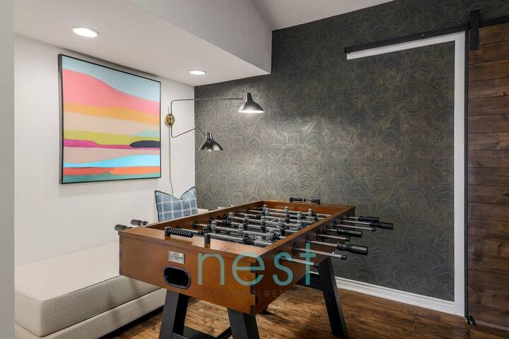 7 Mins to Downtn |Pool |Hot Tub |Pool Table gallery image 5