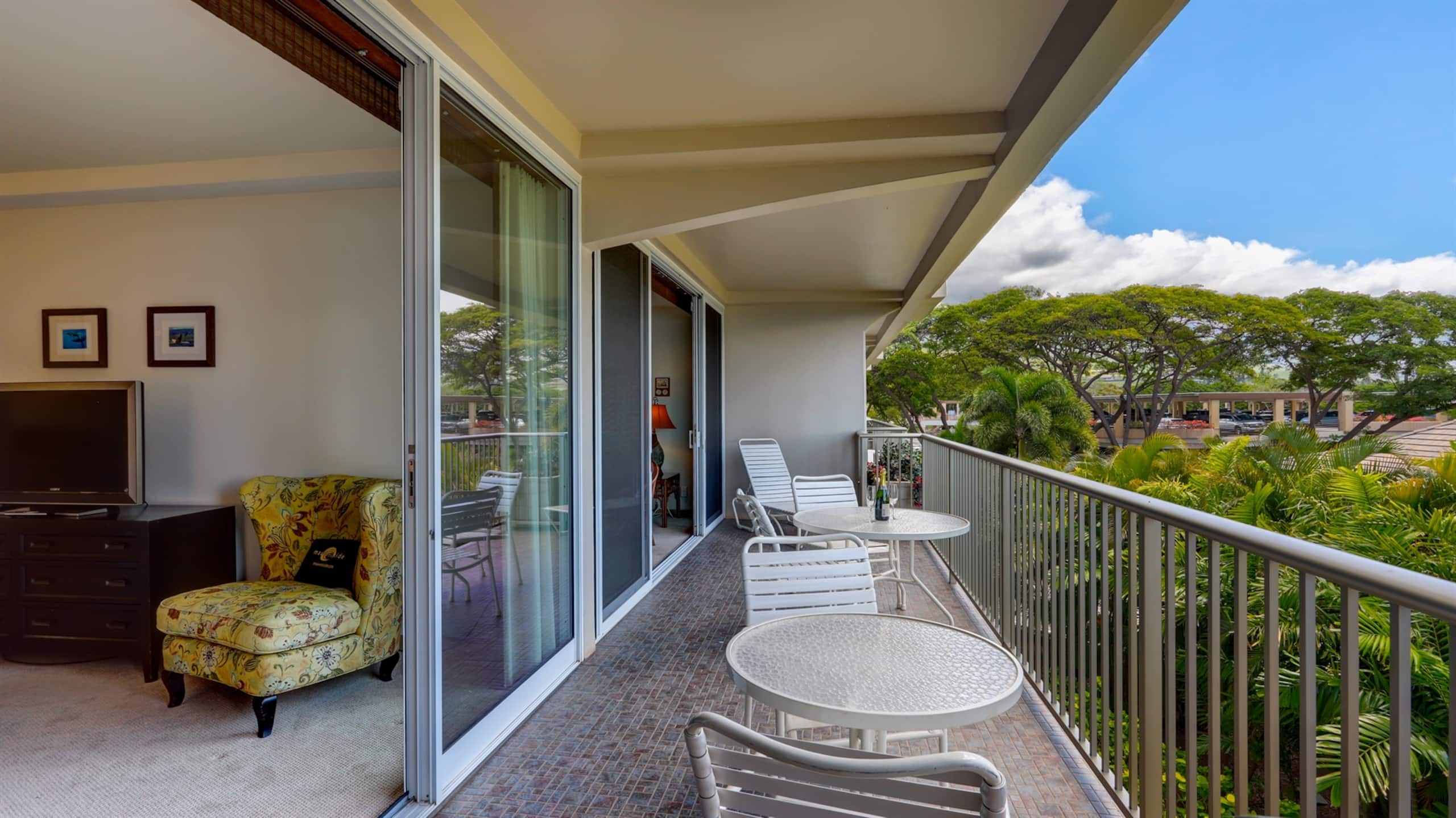 Condo in Lahaina · ★4.71 · 1 bedroom · 2 beds · 1 bath - Image 22