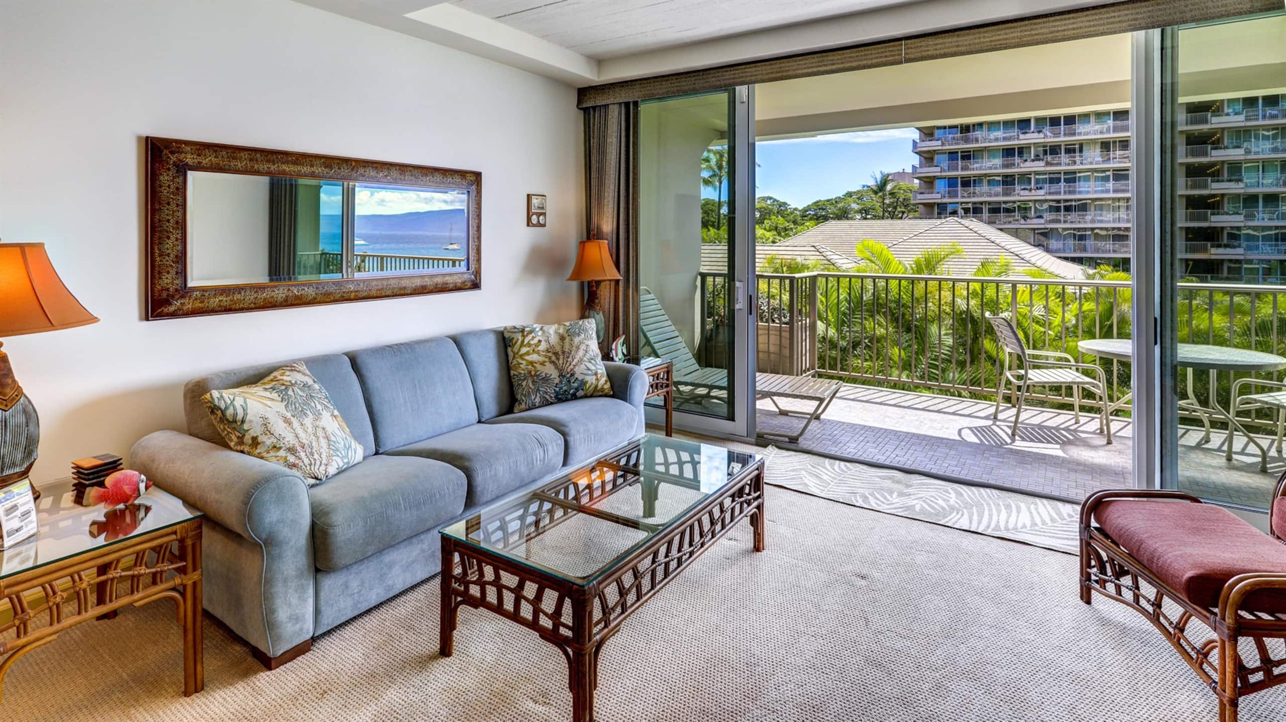 Condo in Lahaina · ★4.71 · 1 bedroom · 2 beds · 1 bath - Image 9