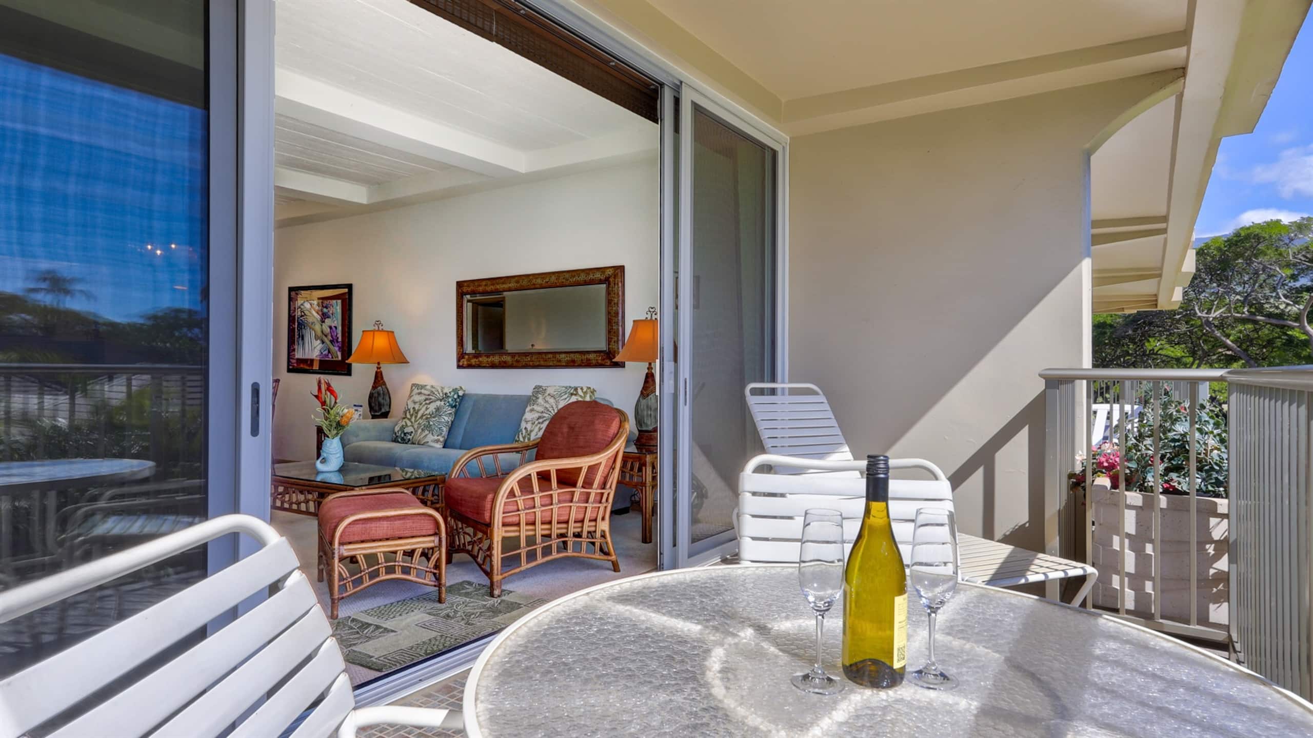 Condo in Lahaina · ★4.71 · 1 bedroom · 2 beds · 1 bath - Image 4