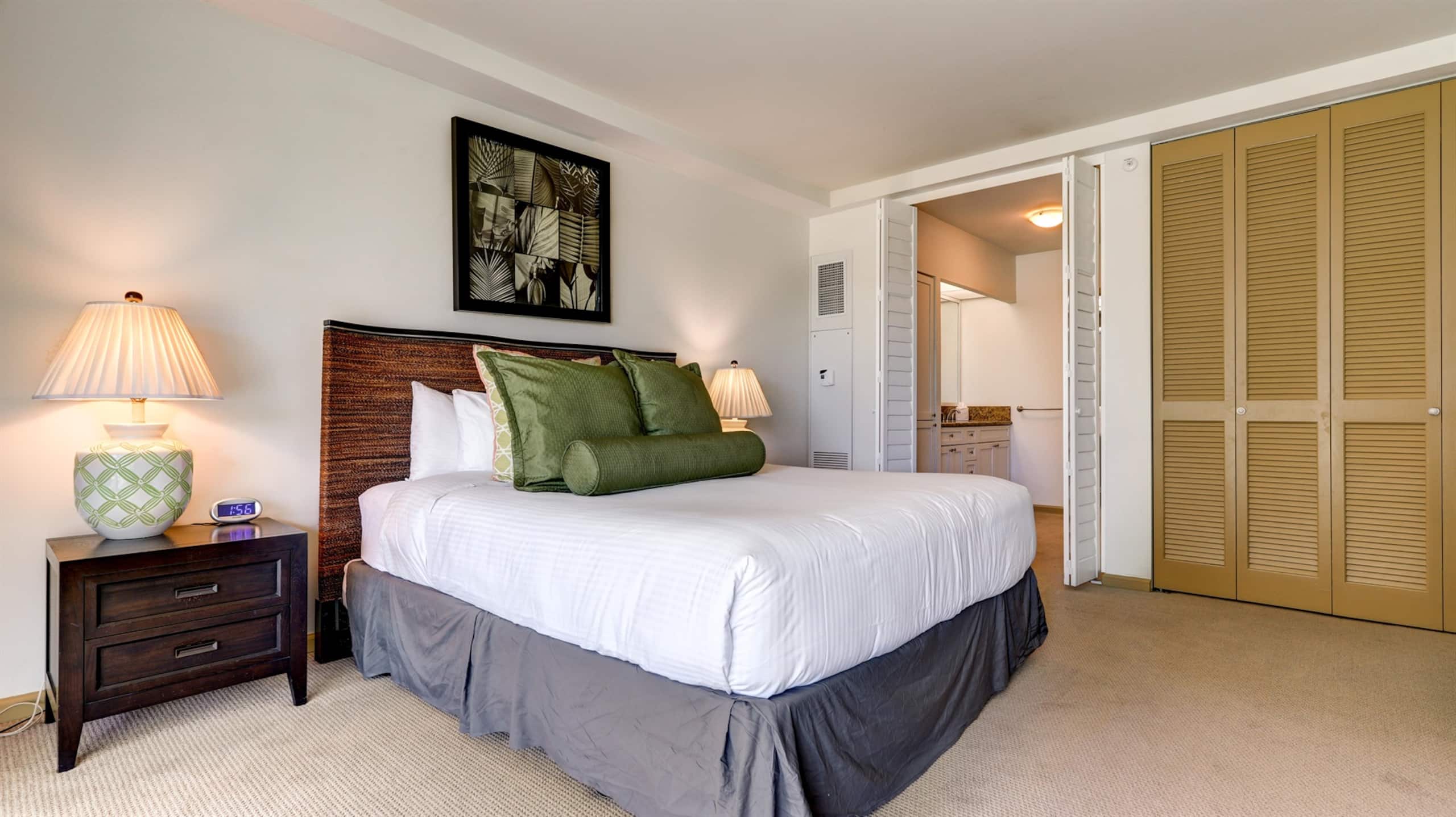 Condo in Lahaina · ★4.71 · 1 bedroom · 2 beds · 1 bath - Image 23