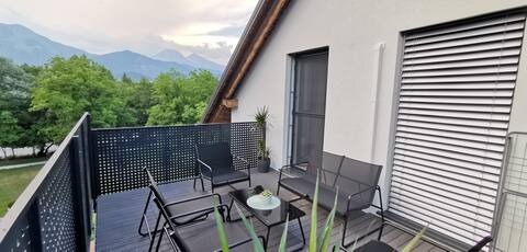 Family Apartment with mountain view