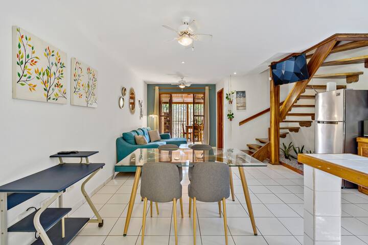 Townhome in the Heart of Town with Fast internet