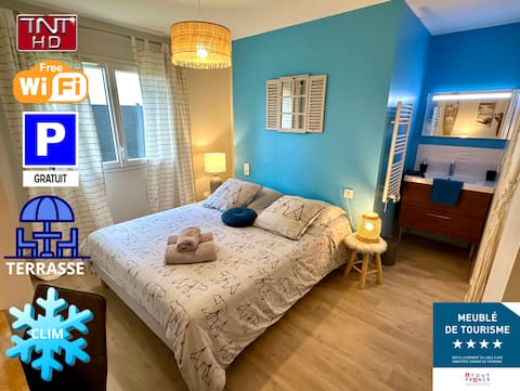 4* “Havana” Apartment  Terrace AC Wifi  Pkg