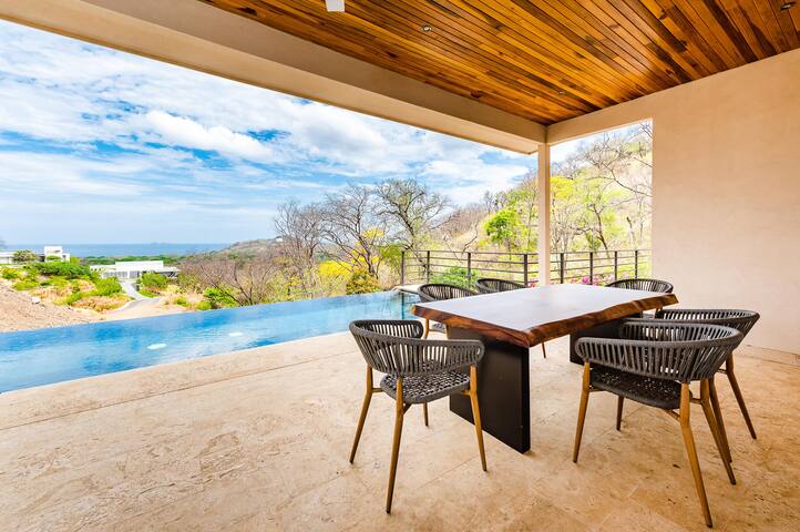 Casa Serena - Ocean View 3 BR House