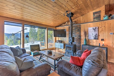 2 Mi to St Mary’s Glacier: Modern Cabin w/ Hot Tub