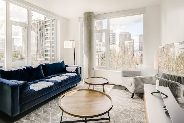 Sentral Furnished 2 Bedroom (30+ Day) - Seattle