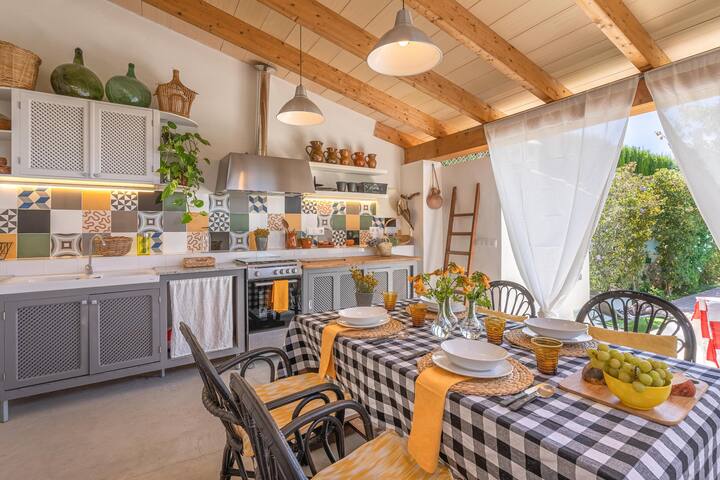 Es Clos gallery image 5