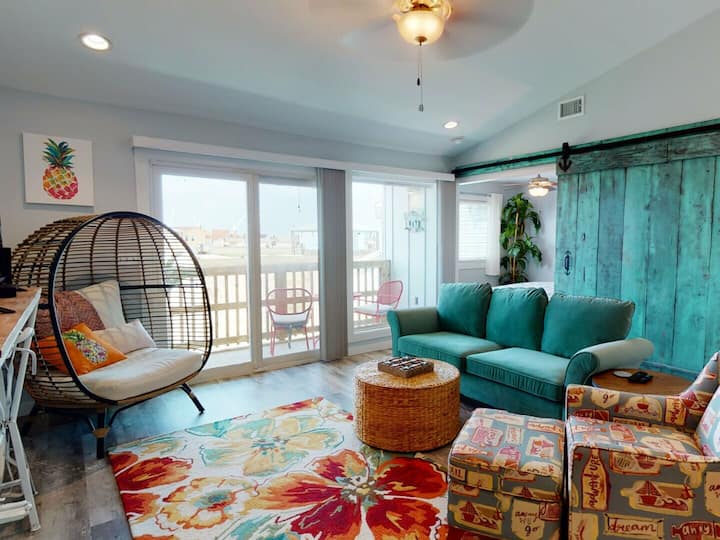 Ah-f223 2nd Floor, Shared Pool, Hot Tub - Port Aransas, TX