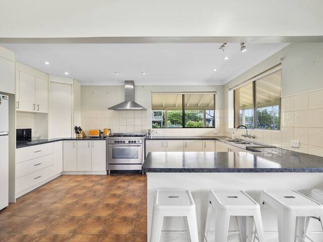 Verandah Sunrise gallery image 5