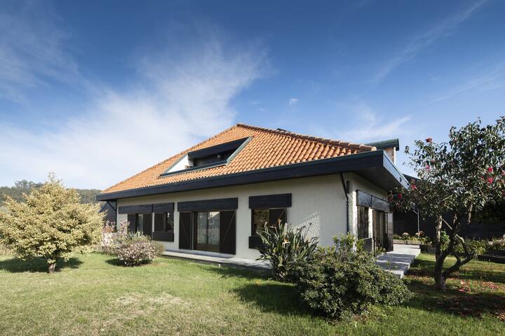 Selection – AL gallery image 4