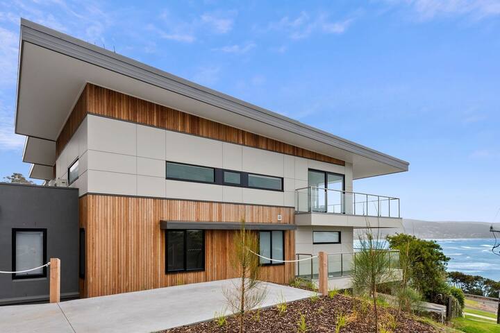 Oceania 3 gallery image 4