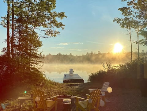 The Uncommon Loon: A Lakeside Tiny Home Experience
