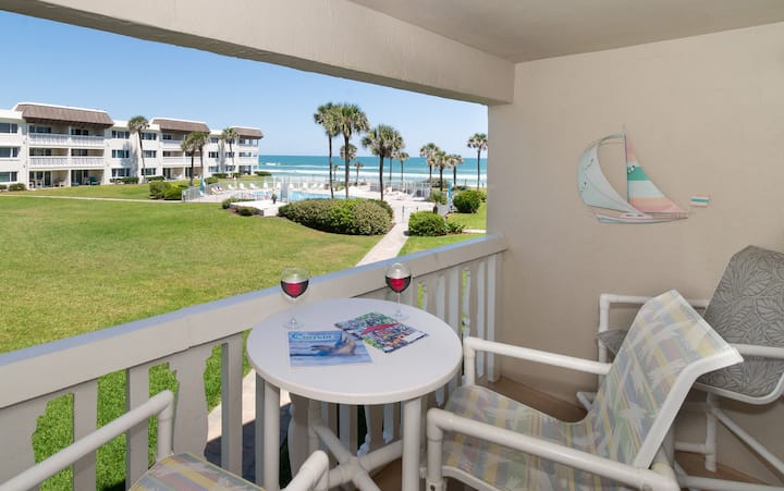 Ocean View! Overlooks The Pool! Chateau 23b - Ponce Inlet