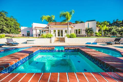 Grapevine by AvantStay | 4 AC of Vineyards/Groves