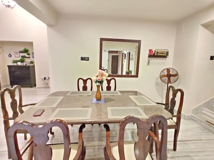 Old-World Portuguese Dining Vibes | Luxury Goa Stay