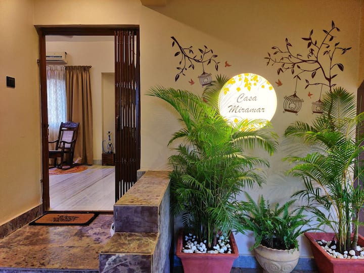 4bhk Villa With Jacuzzi Pool Near Beach And Panjim - Goa