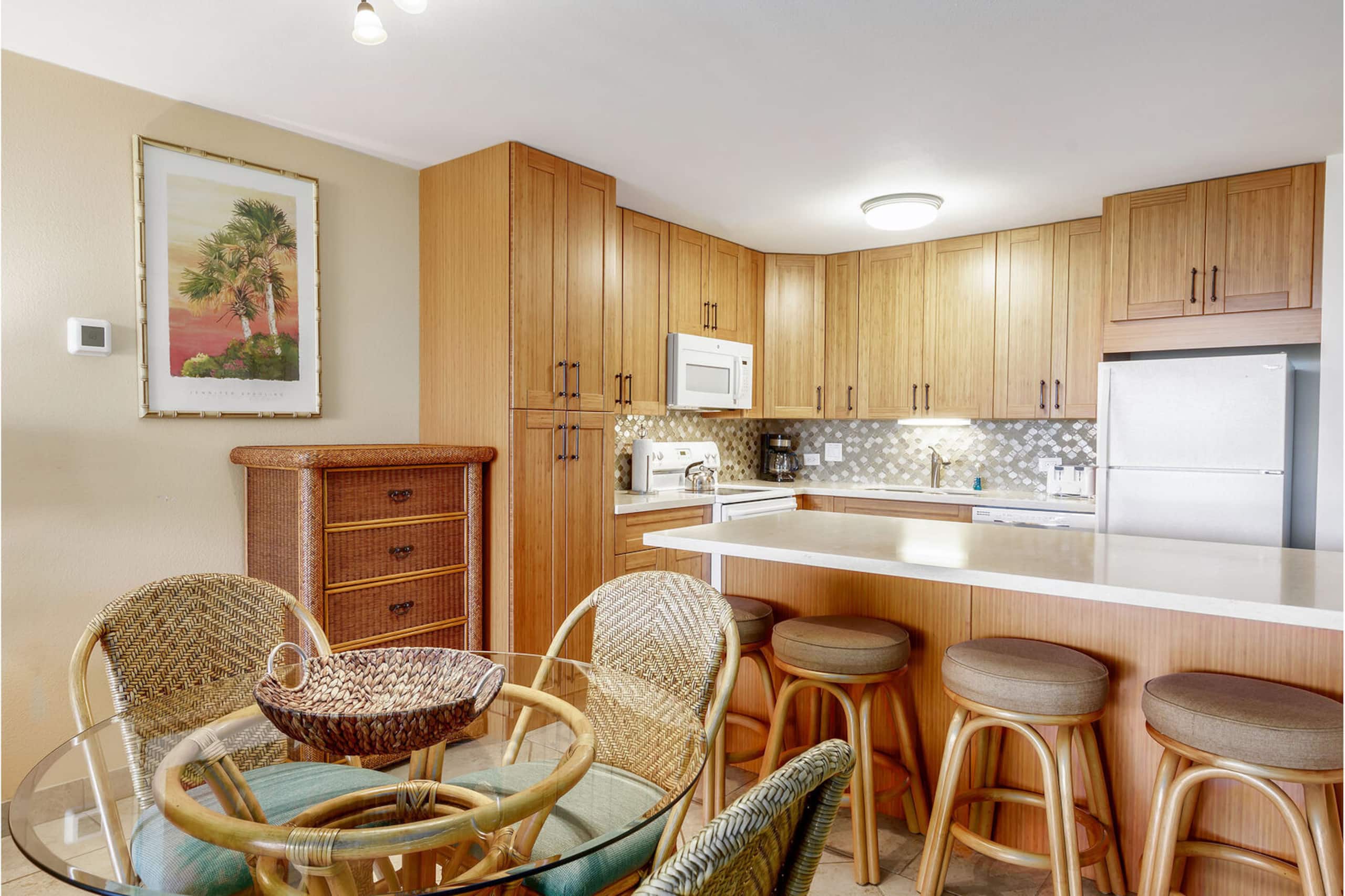Condo in Kihei · ★4.86 · 1 bedroom · 2 beds · 2 private baths - Image 11