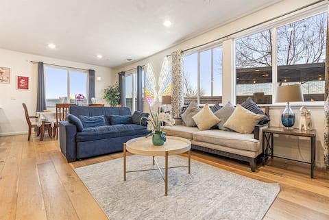 Foothill Oasis Near Monterey – Relax & Play!