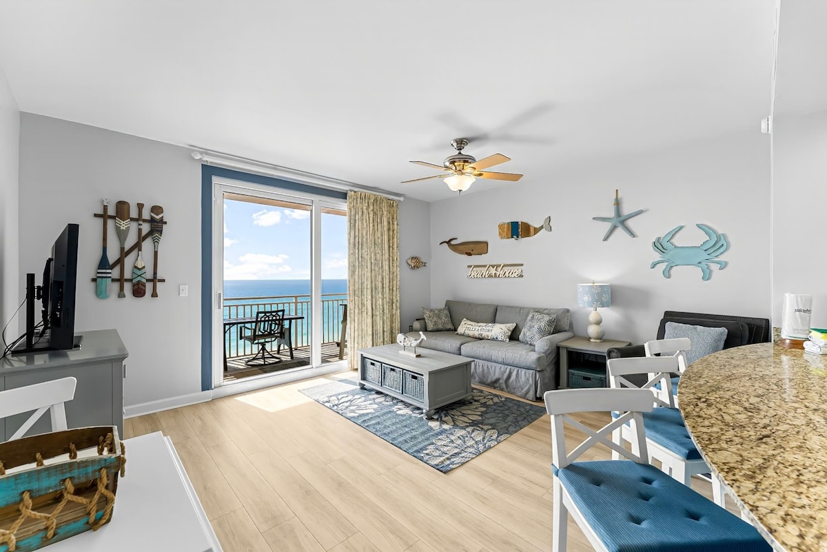 Splash Resort 405W- FREE Beach Chairs | Beachfront - Apartments