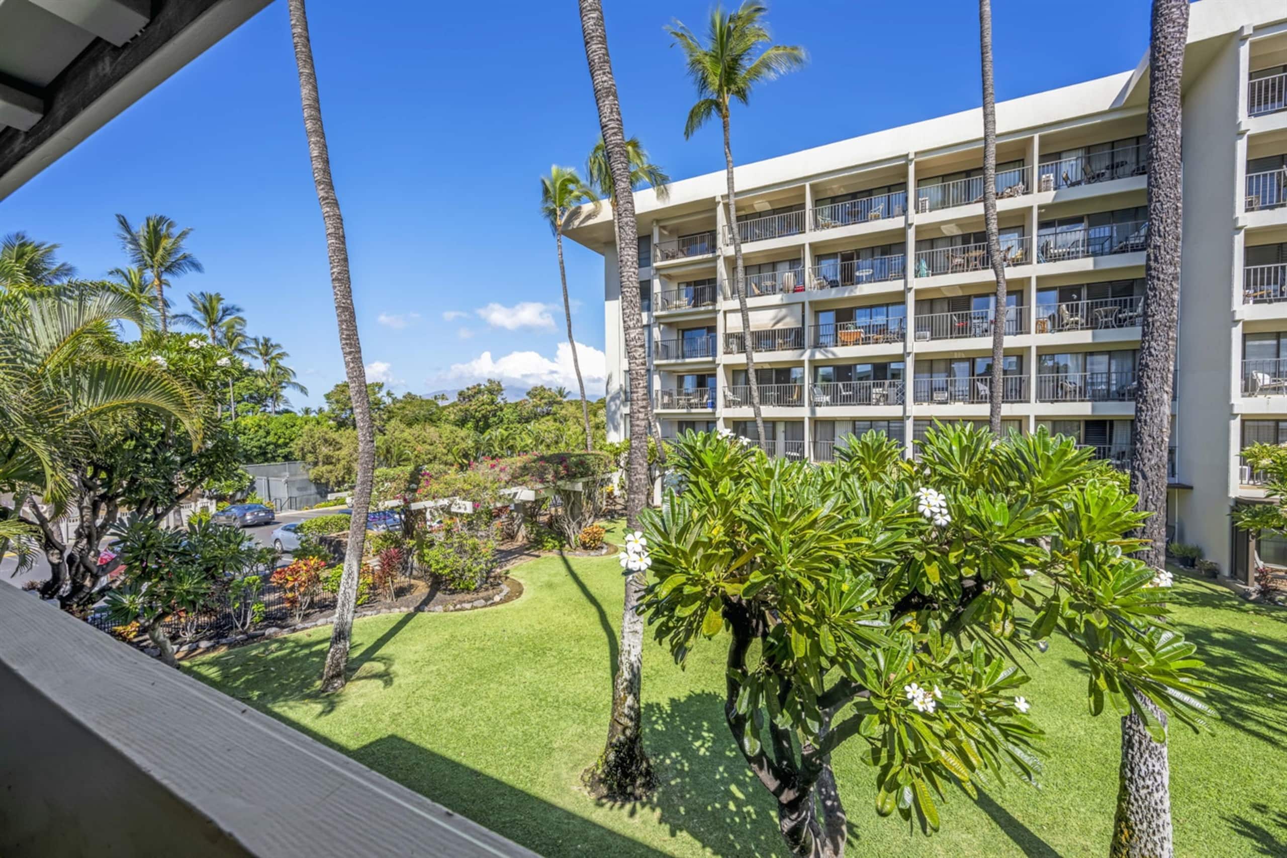 Condo in Kihei · ★4.98 · 2 bedrooms · 3 beds · 2 private baths - Image 25