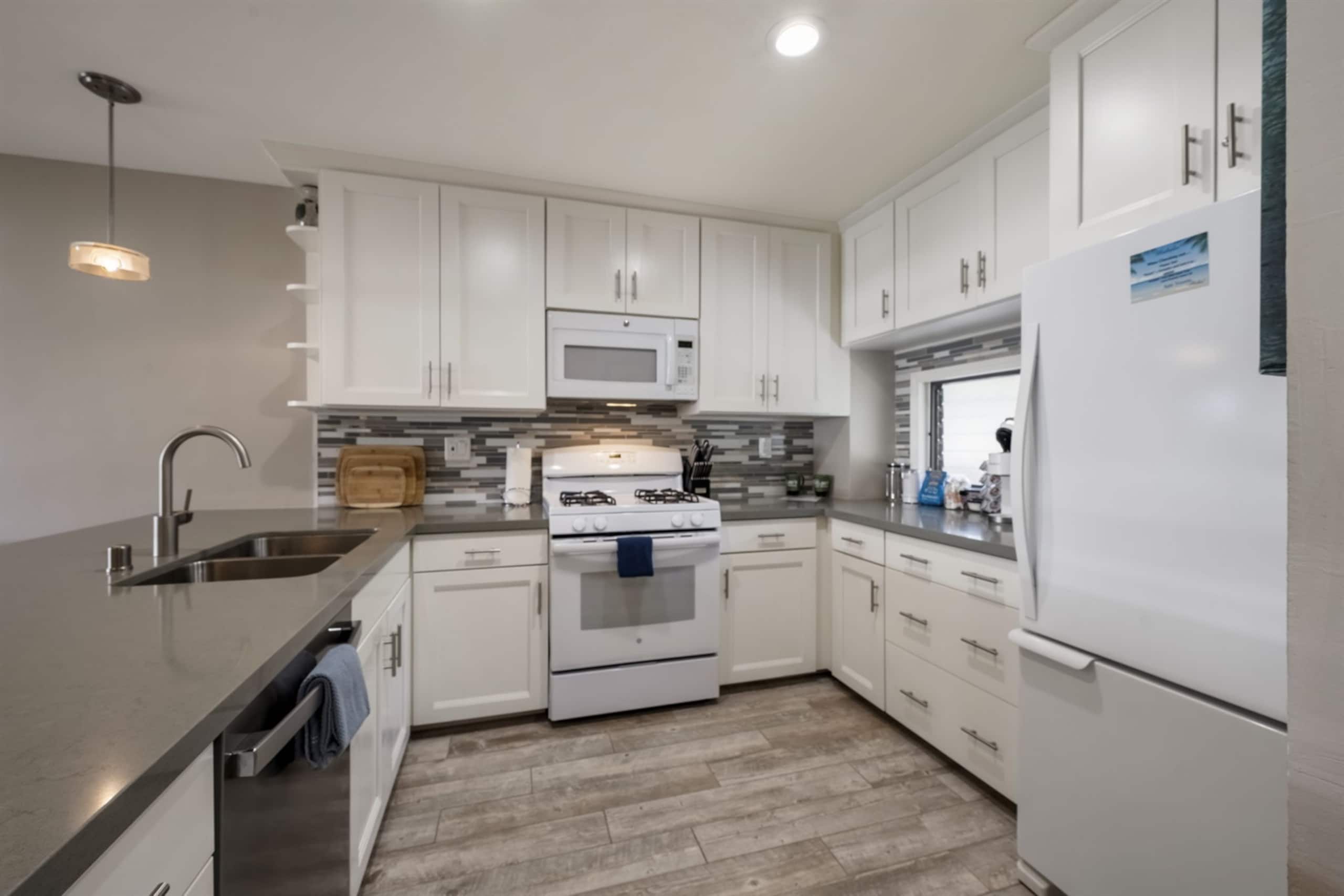 Condo in Kihei · ★4.98 · 2 bedrooms · 3 beds · 2 private baths - Image 11