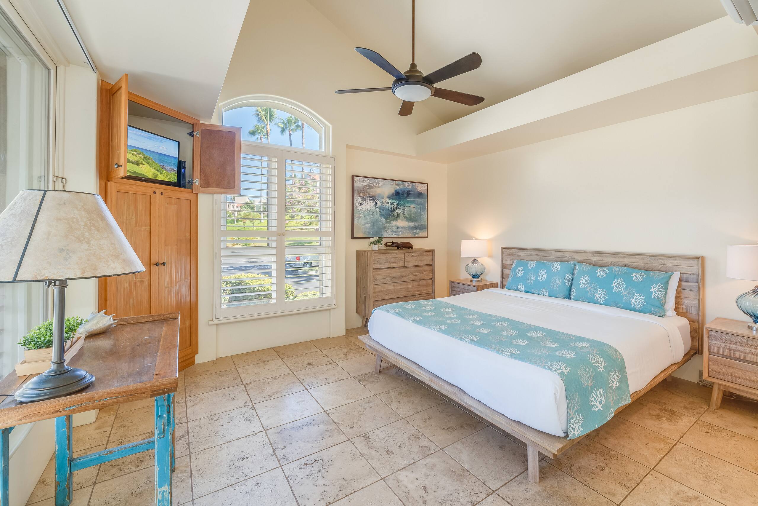 Condo in Kihei · ★4.9 · 1 bedroom · 2 beds · 2 baths - Image 14