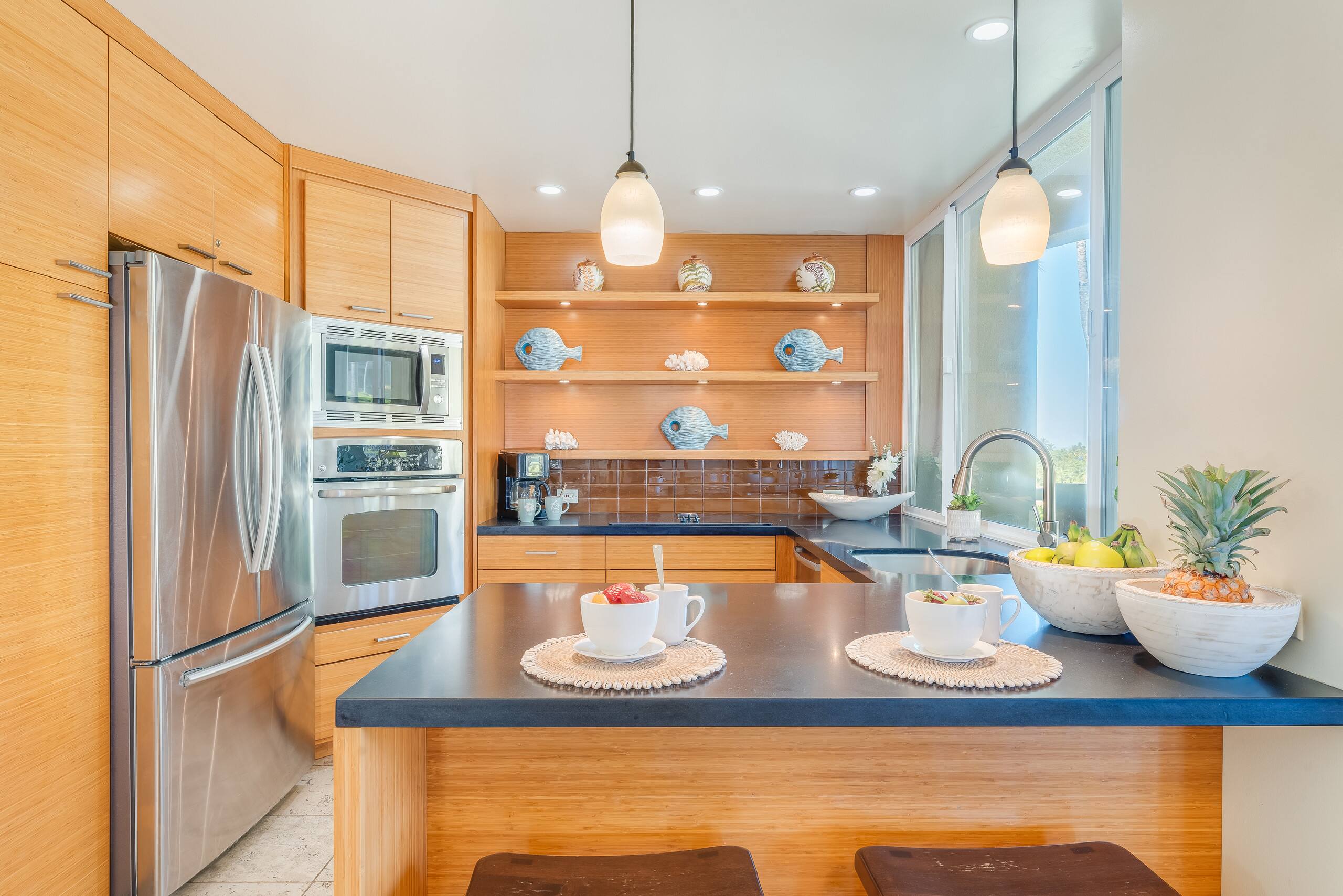 Condo in Kihei · ★4.9 · 1 bedroom · 2 beds · 2 baths - Image 7