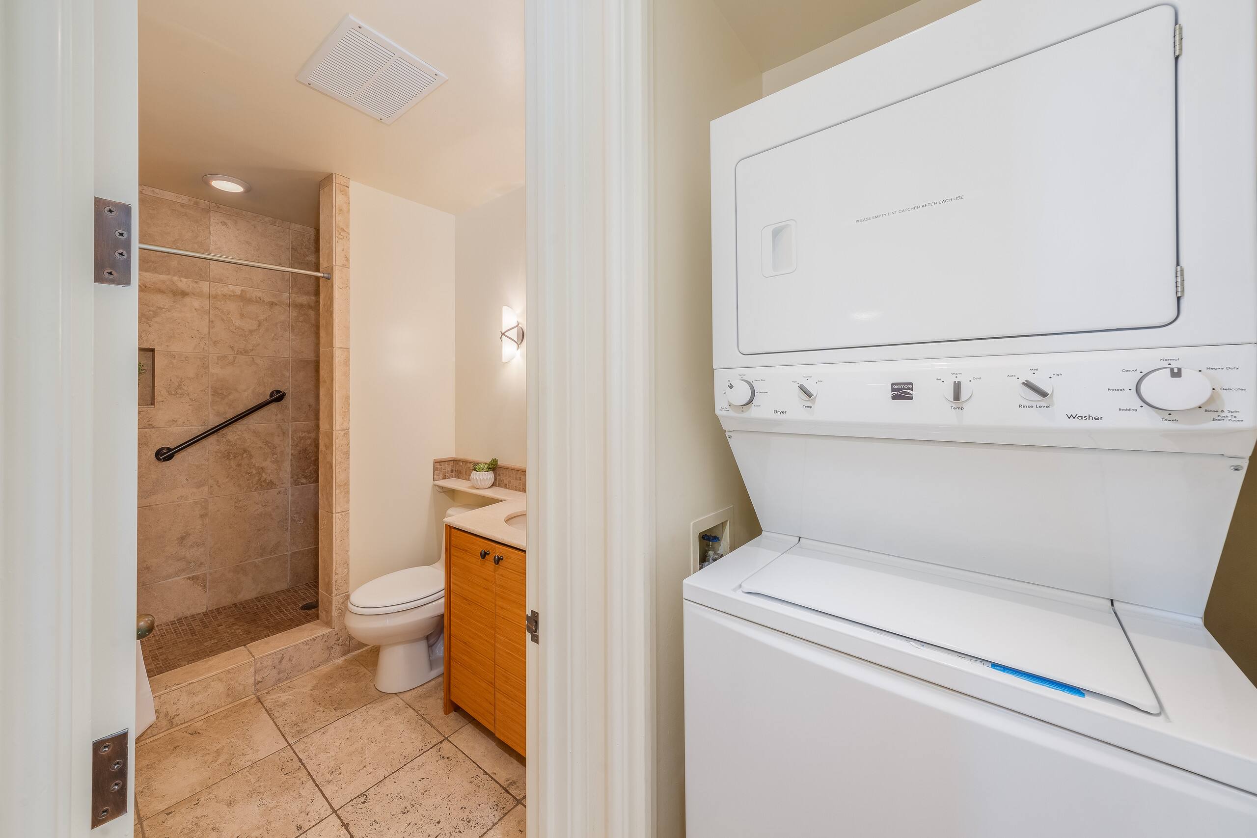 Condo in Kihei · ★4.9 · 1 bedroom · 2 beds · 2 baths - Image 26