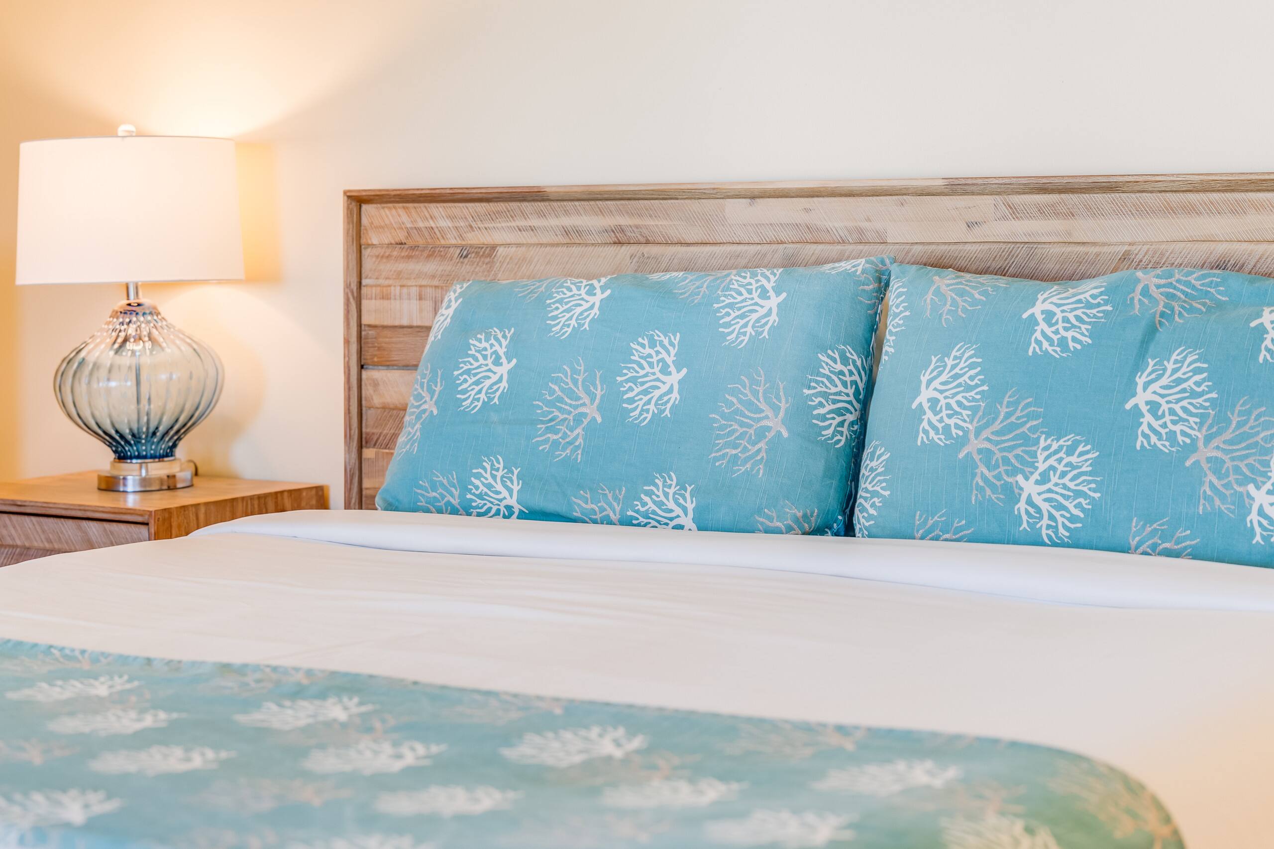 Condo in Kihei · ★4.9 · 1 bedroom · 2 beds · 2 baths - Image 16