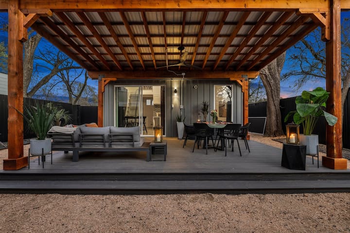 Modern Home with Hot Tub | Near Downtown