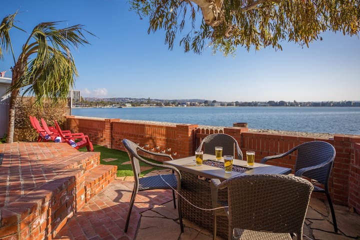 Waterfront Views – Bayside Breeze gallery image 3