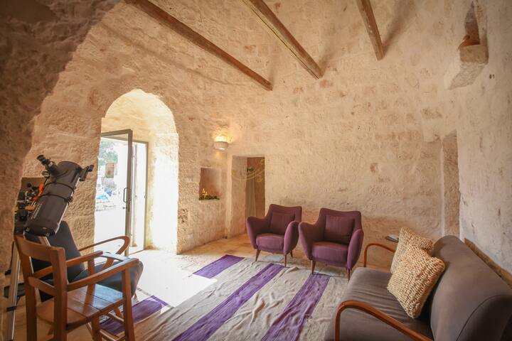 TD Trulli Terralta Panoramic Pool Over Countryside gallery image 5