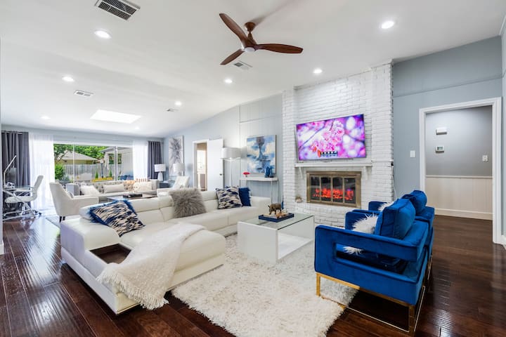 Modern Home with a Firepit, Heated Pool & Spa