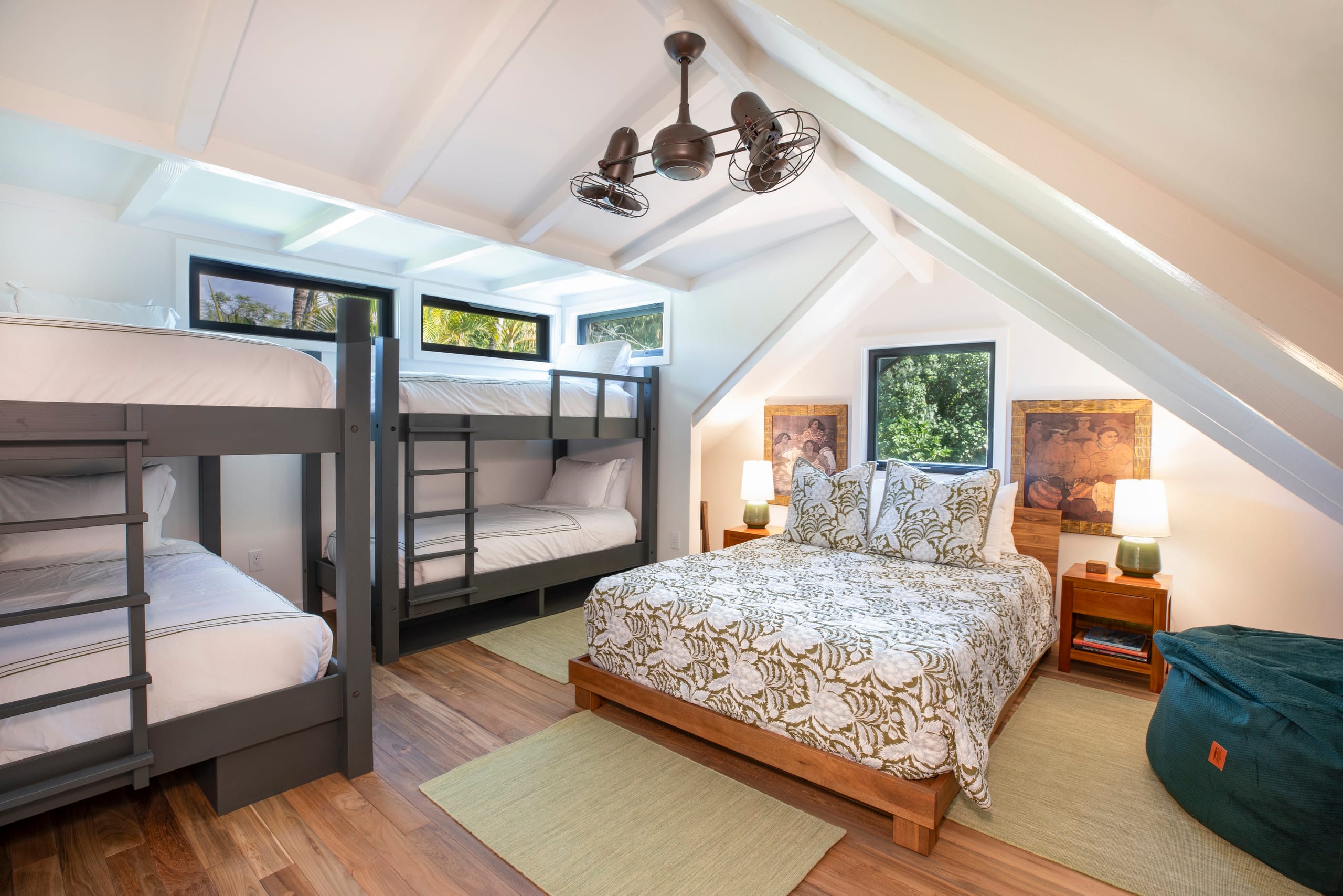 Home in Waimea · ★5.0 · 4 bedrooms · 8 beds · 4.5 baths - Image 29