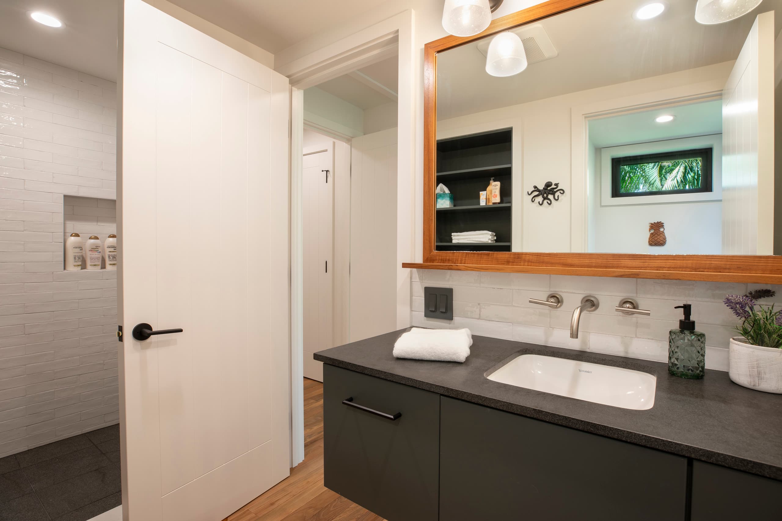 Home in Waimea · ★5.0 · 4 bedrooms · 8 beds · 4.5 baths - Image 28