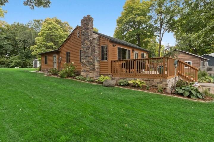 Cozy Clean Cabin on Sugar – Pontoon/Jet Ski Rental gallery image 2