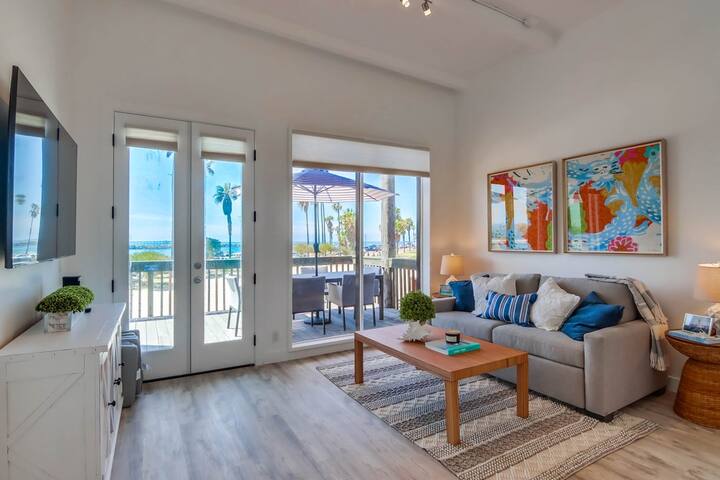 Ocean Front * 2 Levels * 2 Water View Patios * AC gallery image 4