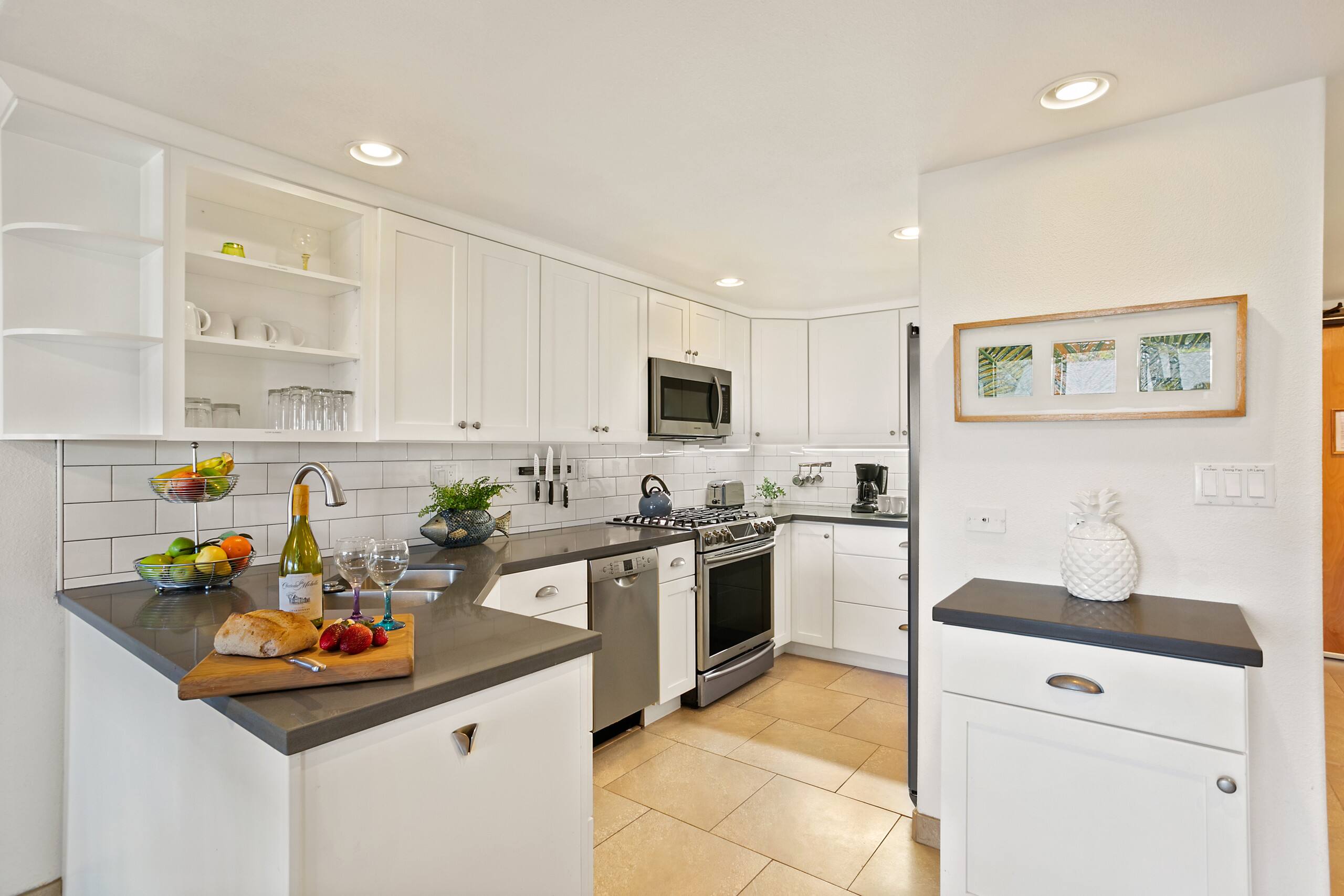 Condo in Kihei · ★4.76 · 2 bedrooms · 3 beds · 2 private baths - Image 7