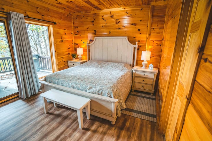 Lower floor Master Bedroom with King Bed