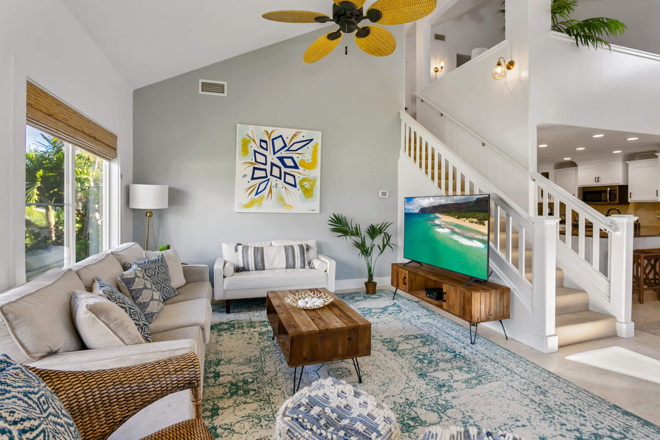 koolkondo Luxury Designer Condo with AC by the beach - Image 1