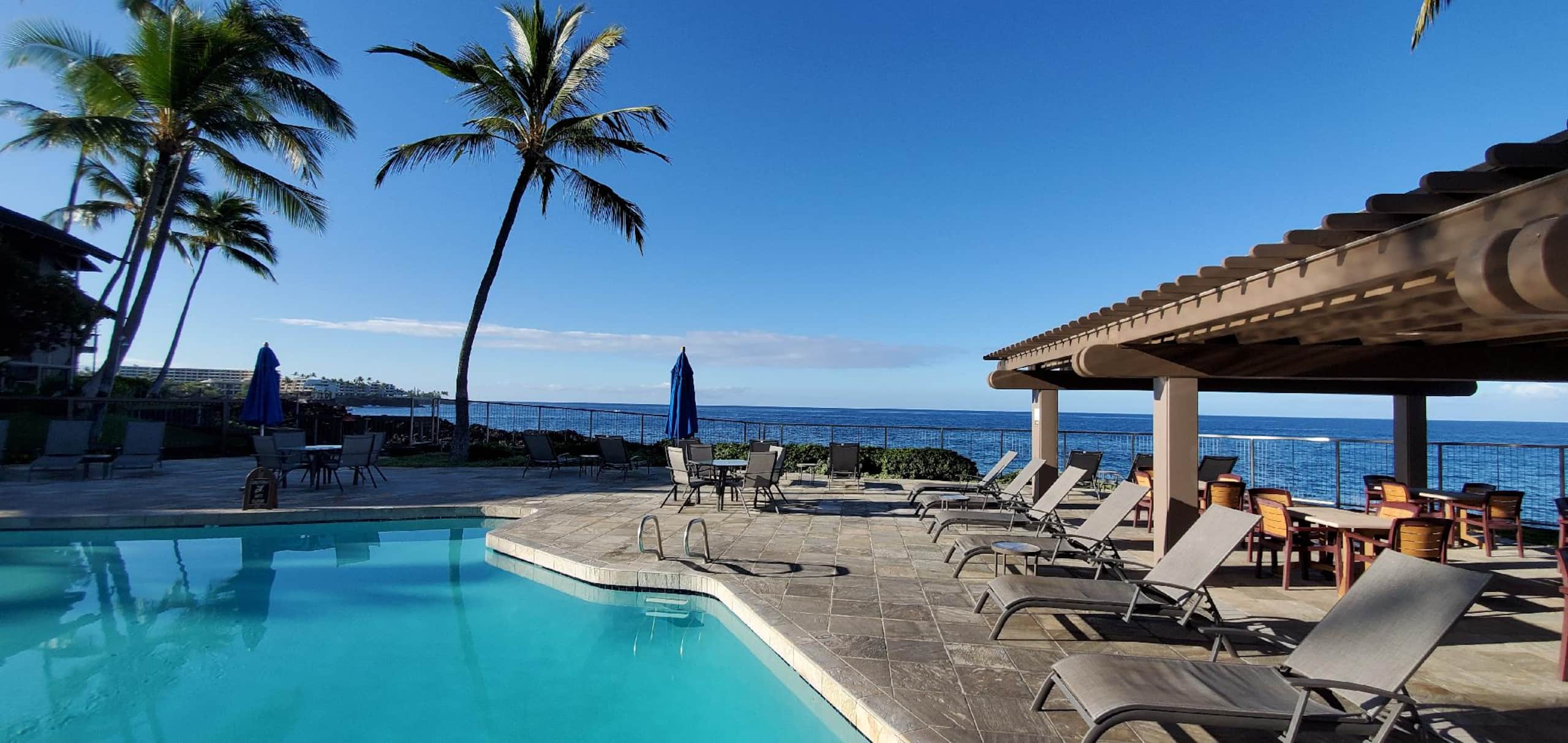Condo in Kailua-Kona · ★4.92 · 2 bedrooms · 4 beds · 2 baths - Image 20