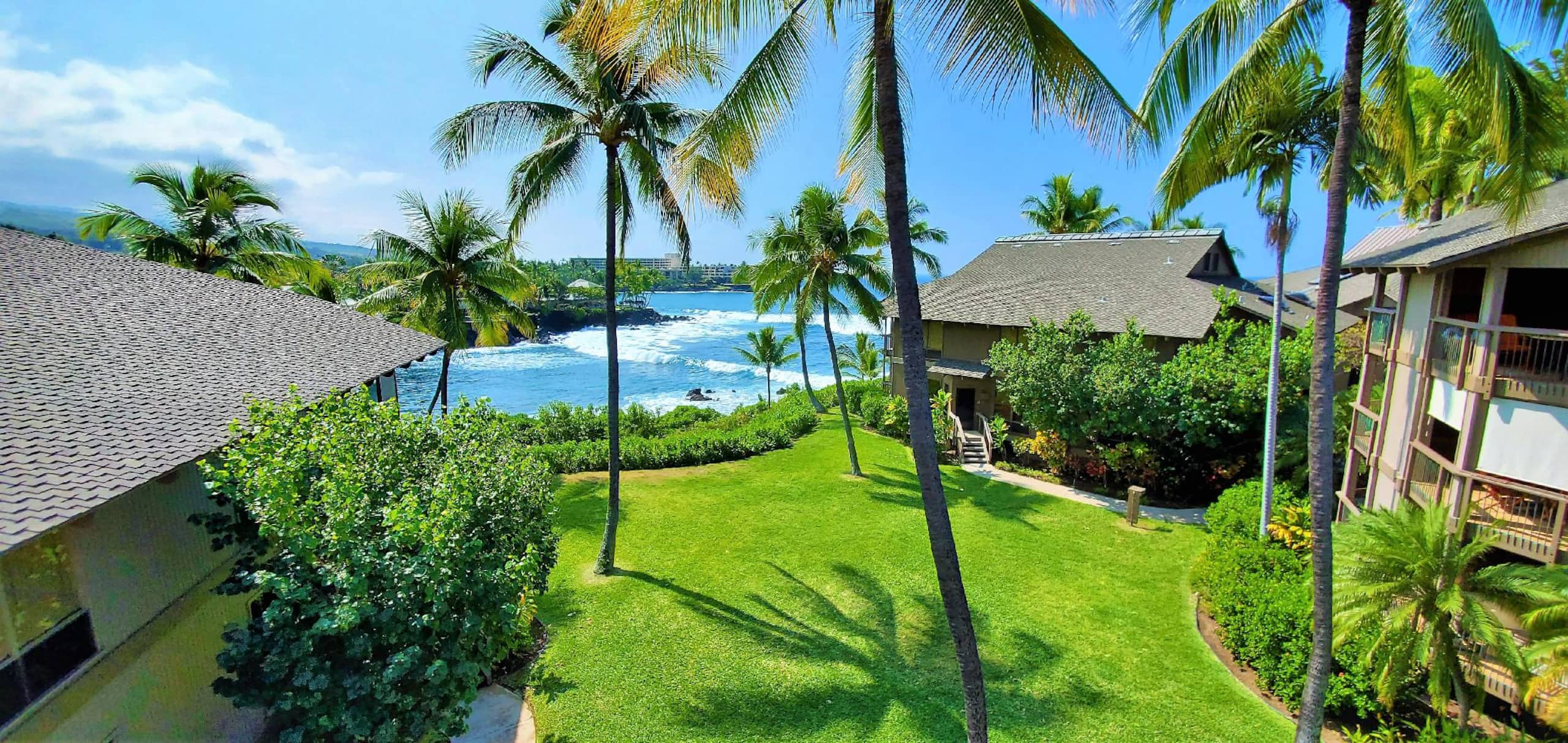 Condo in Kailua-Kona · ★4.92 · 2 bedrooms · 4 beds · 2 baths - Image 12