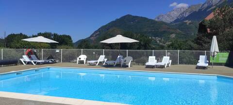 Cosy du Birdie Accommodation for 4 people with a pool