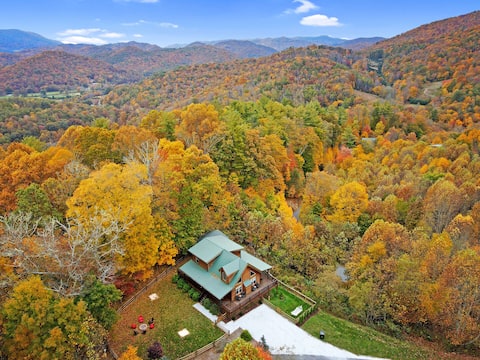 Vista View - Hot tub, fenced yard, great views!