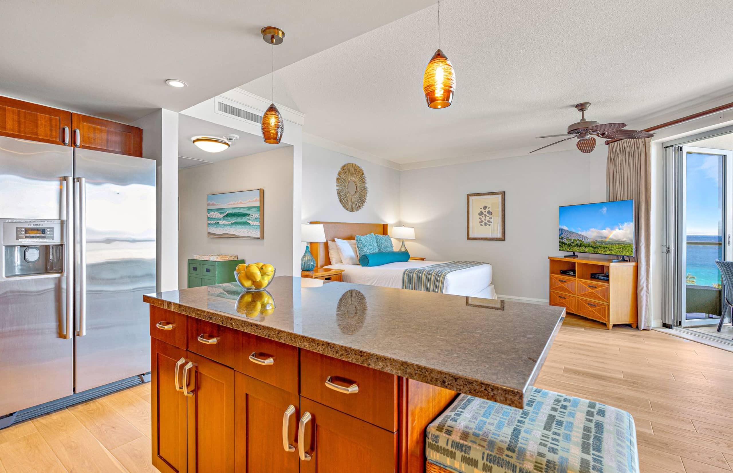 Condo in Lahaina · ★4.7 · Studio · 3 beds · 1 bath - Image 16