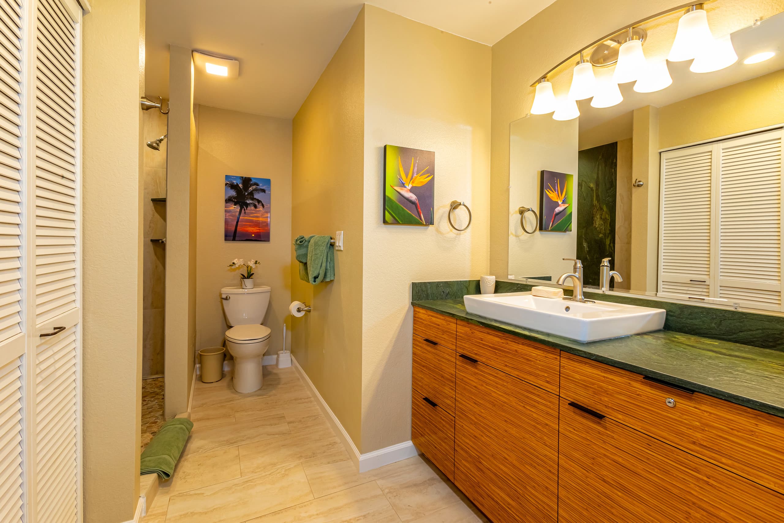 Condo in Kihei · ★4.91 · 1 bedroom · 2 beds · 2 private baths - Image 17