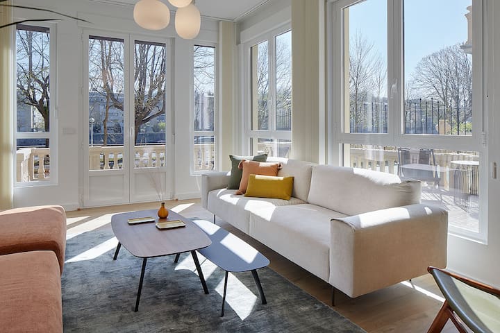 La Belle Ville by FeelFree Rentals